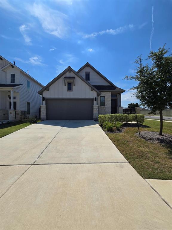 Primary Photo - 204 Los Olives Ln