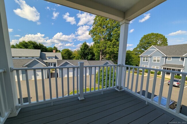 Building Photo - 138 Highland Ave