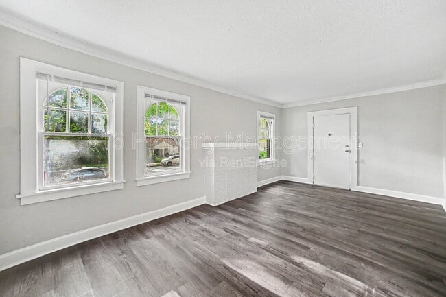 Building Photo - 5114 Brooklyn Ave
