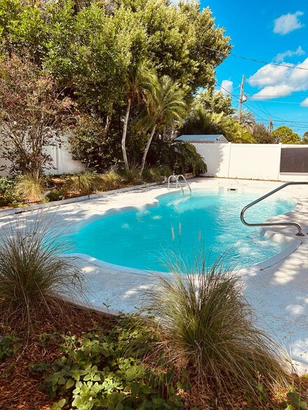 Primary Photo - 1831 Kay Dr