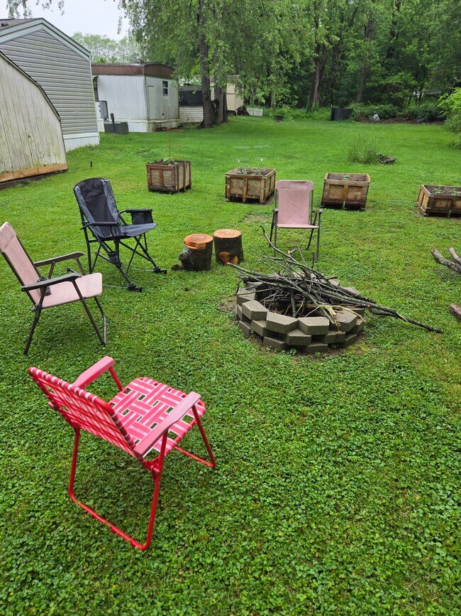 Building Photo - 2020 Rustic Trail