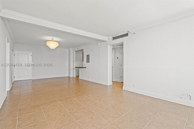 Building Photo - 401 69th St