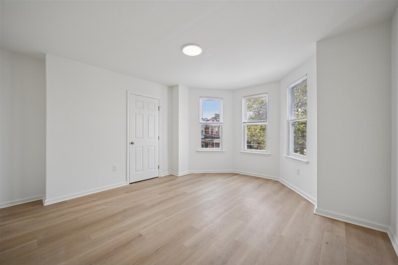Building Photo - 1516 W Wingohocking St