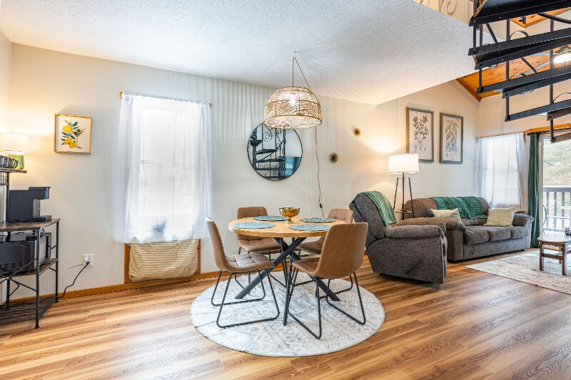 Building Photo - 2 Spruce Trail