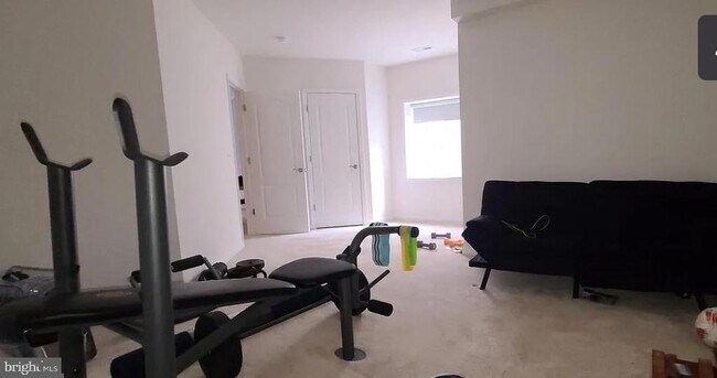 Building Photo - 24800 Beardgrass Pl