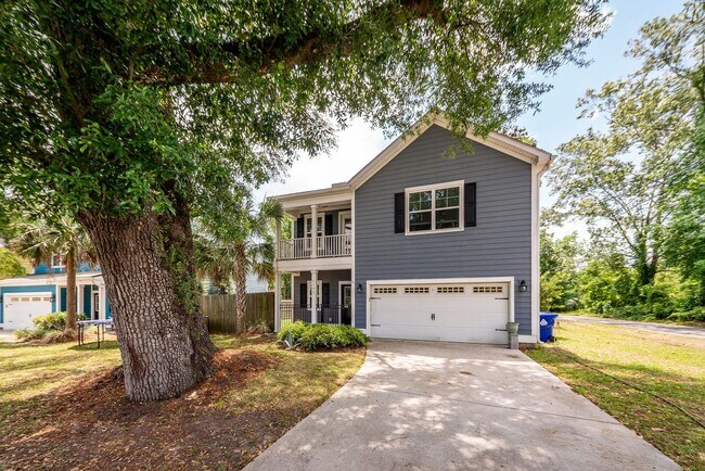 Primary Photo - 3 Bedroom 2.5 Bath Single Family Home in F...