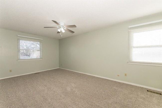 Building Photo - 2285 Hill House Rd