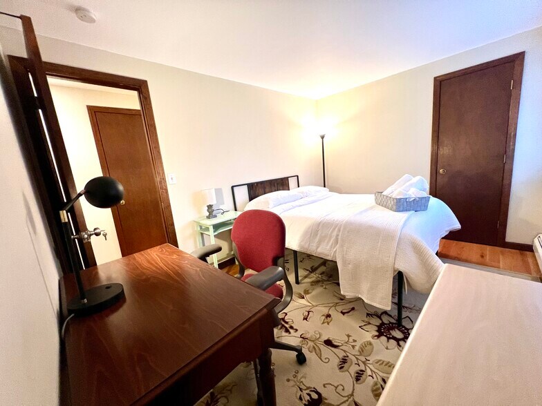 Building Photo - 215 Macktown Rd