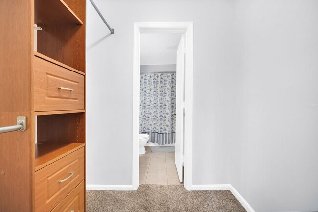 Building Photo - 1635 Ocean Bay Dr