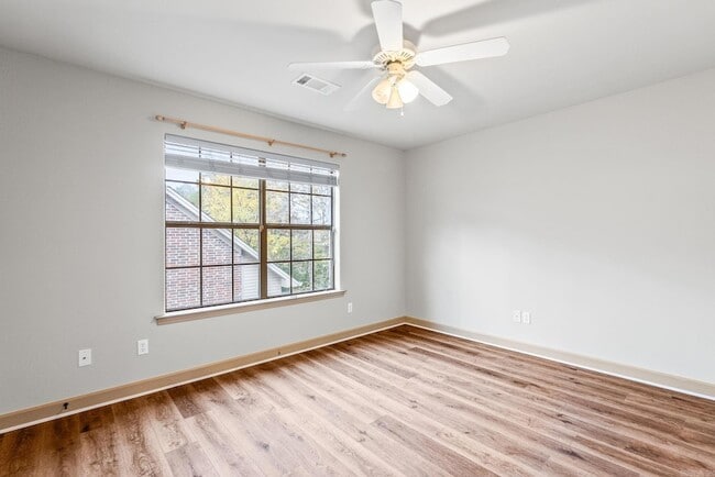 Building Photo - 3005 Mossy Creek Dr