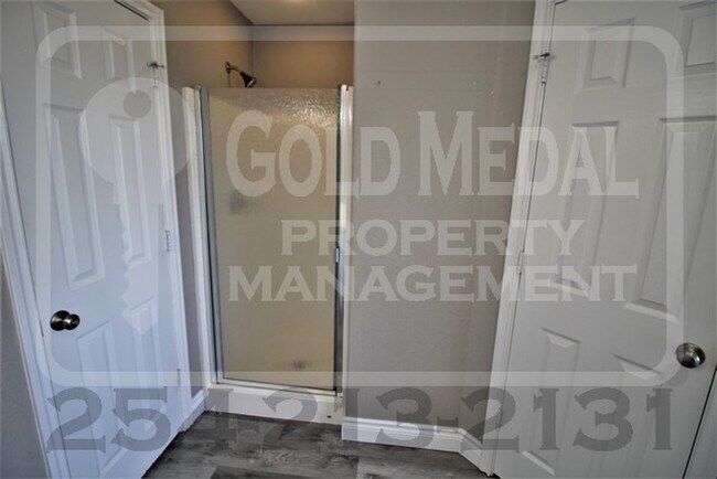 Building Photo - 2513 Jake Dr