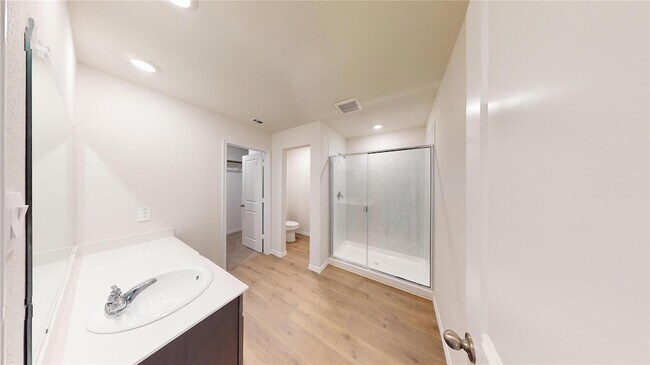 Building Photo - 11409 Headwater Ct