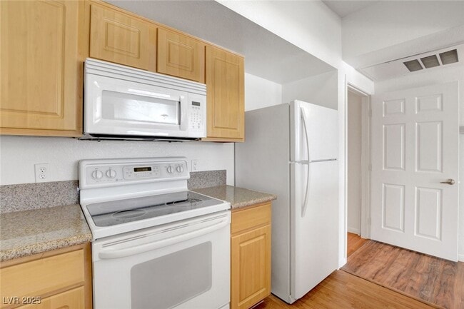 Building Photo - 6955 N Durango Dr