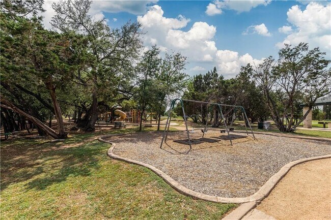 Building Photo - 608 Cascada Lane