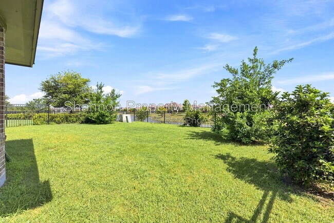 Building Photo - 24610 Bardona Way