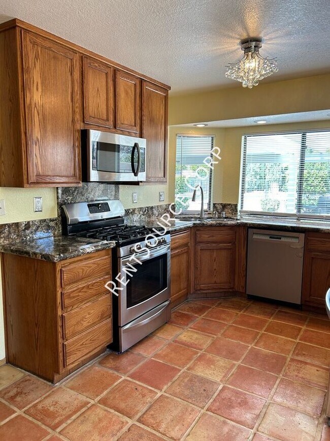 Building Photo - 4663 Cocina Ln