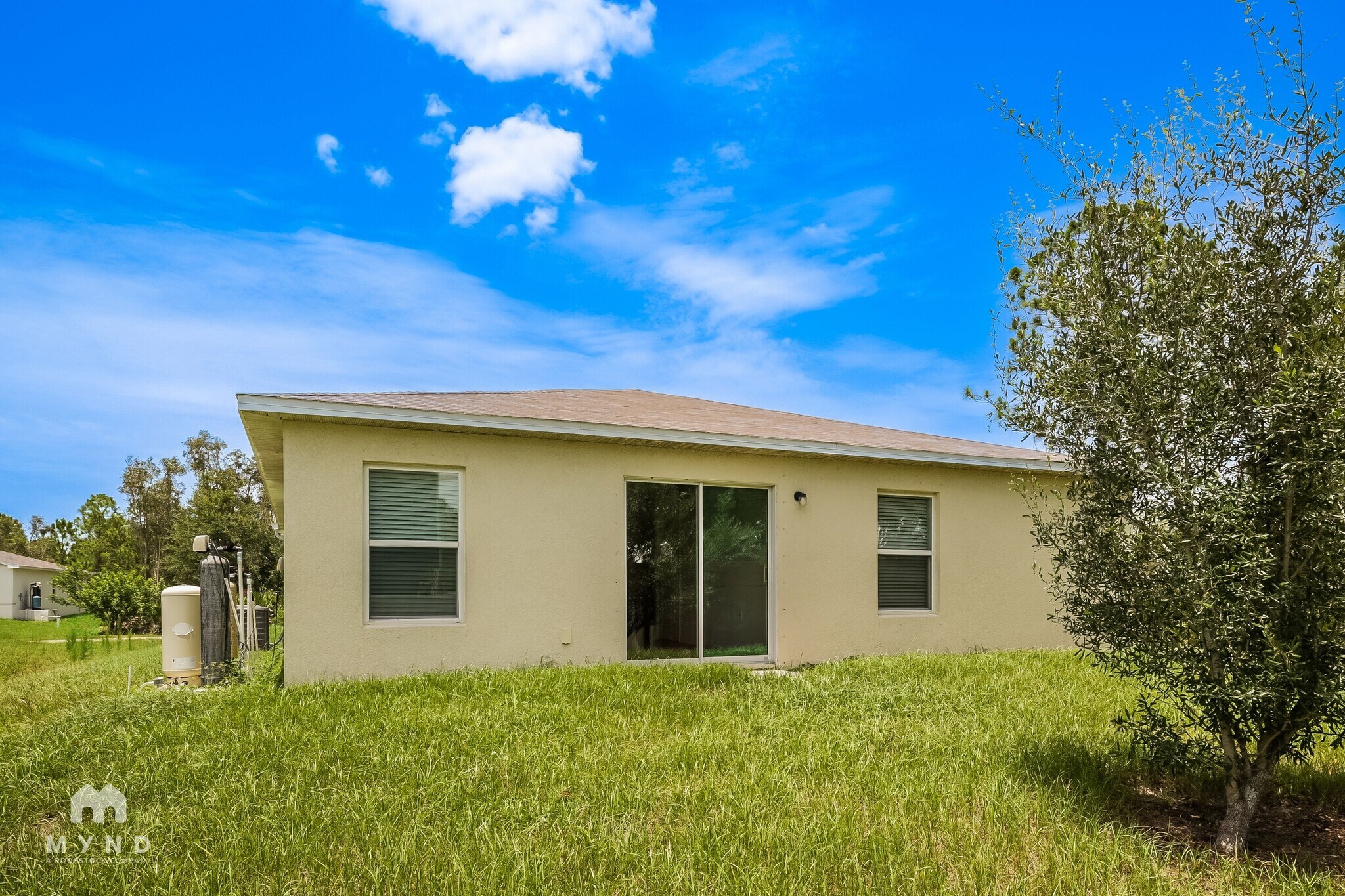Building Photo - 27329 Senator Dr