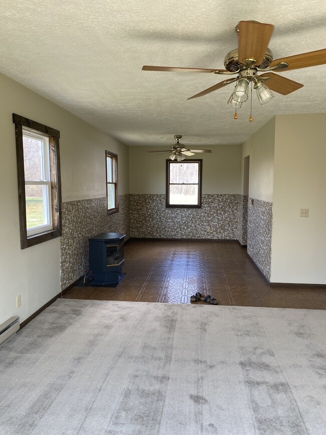 Building Photo - 12460 Collins-Arbogast Rd