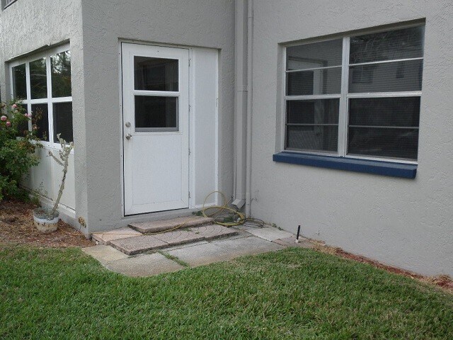 Building Photo - $25 App Fee & December Rent Free! * Spacious 2bdrm/1bath Condo ** $1,545.00** READY NOW