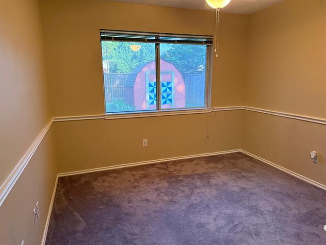 Building Photo - 2902 Hollis Dr
