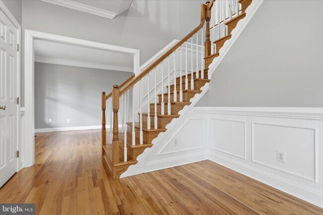 Building Photo - 102 Bramble Ct