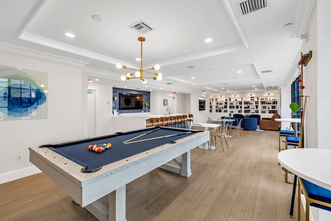 Building Photo - 233 S Federal Hwy