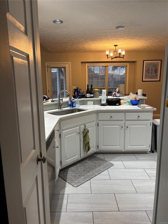 Building Photo - 1136 Hallwood Ln