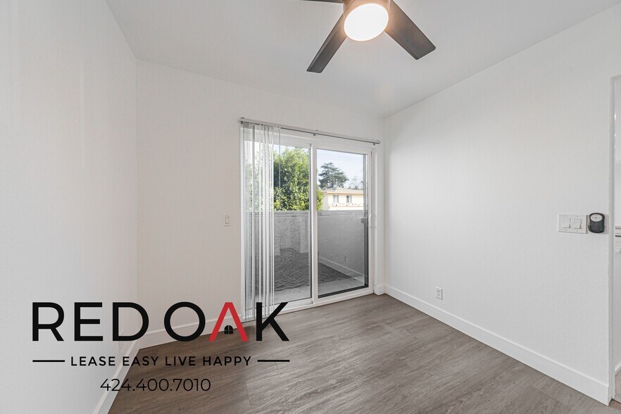 Building Photo - 619 N Kingsley Dr