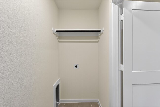 Building Photo - 9111 Highland Northern Wy