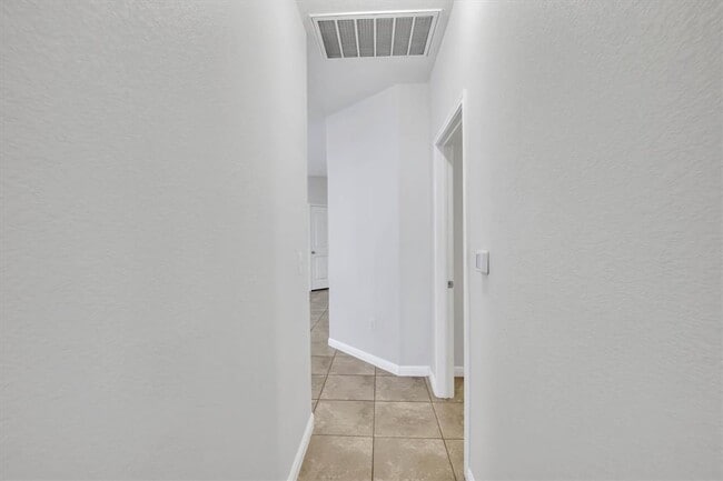 Building Photo - 18321 Cumberland Gap St