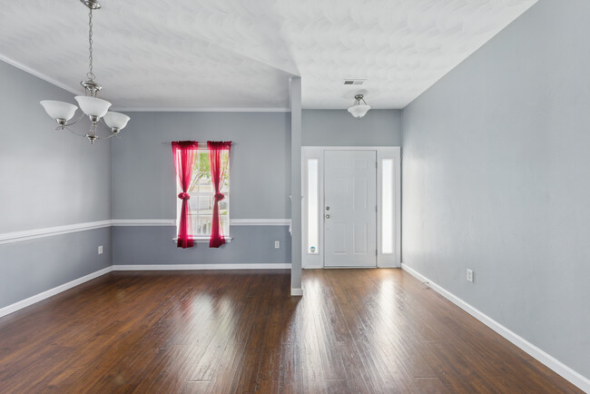 Building Photo - 1023 Snead Dr