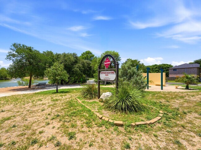 Building Photo - 1114 Churing Dr