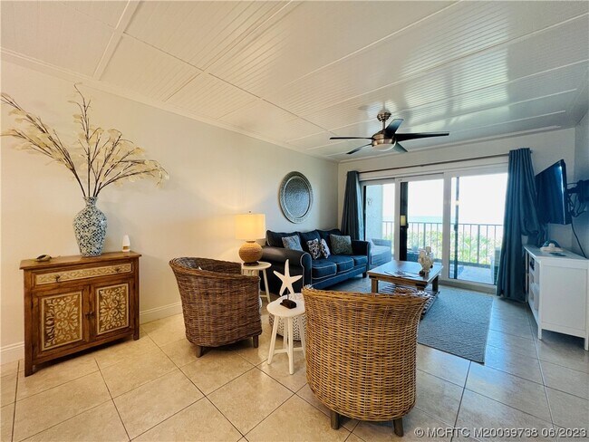 Building Photo - 9490 S Ocean Dr