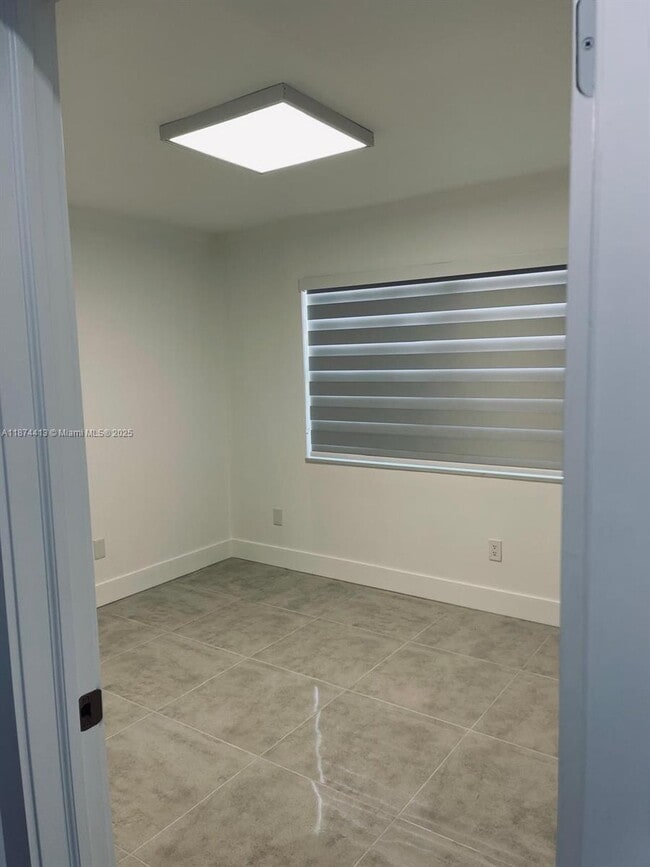 Building Photo - 25415 SW 128th Ave