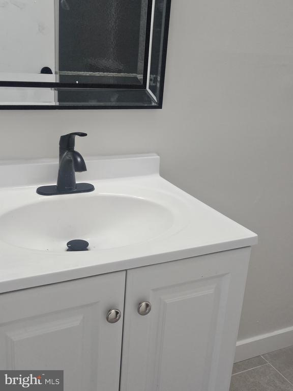 Building Photo - 1716 Julie Ct