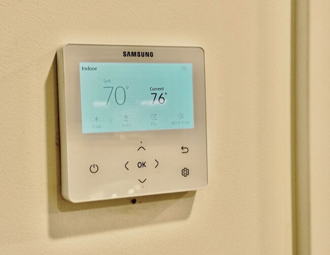 Building Photo - Maison à SOMA  |Secured Smart Access. Mode...