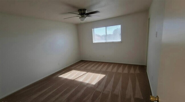 Building Photo - 5150 Prairie Ridge Rd