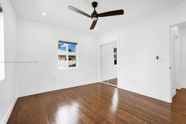Building Photo - 234 NW 45th St