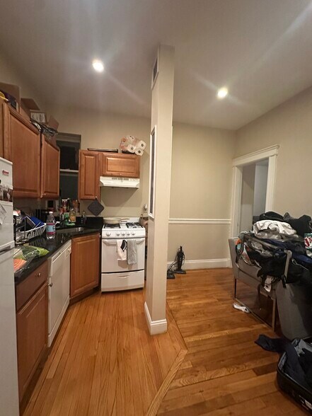 Building Photo - 1189 Commonwealth Ave