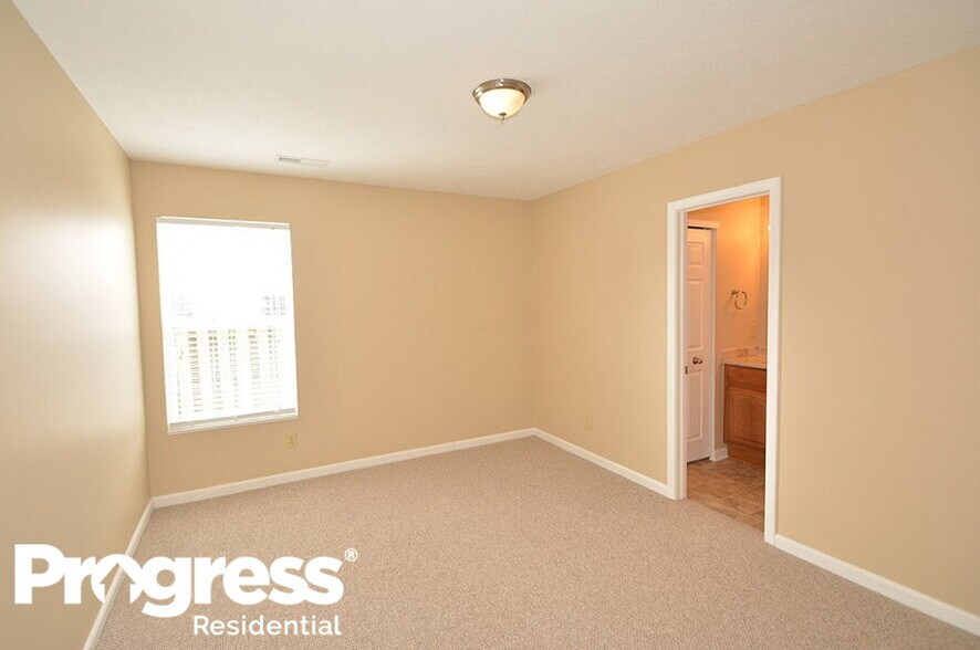 Building Photo - 7710 Sergi Canyon Dr