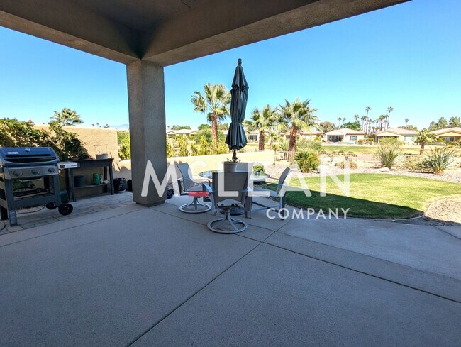 Building Photo - Luxury Desert Living in Desert Princess Co...