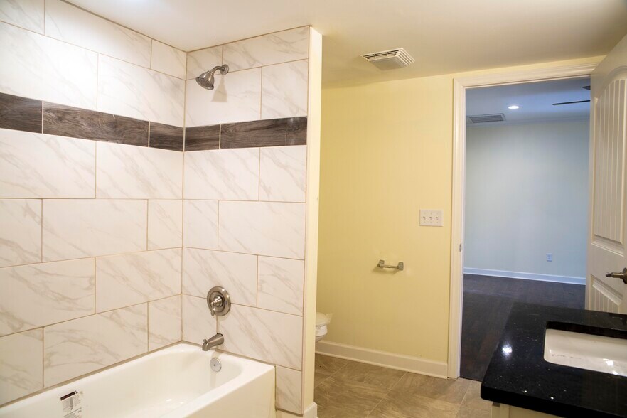 Building Photo - 114 Annies Ridge Rd