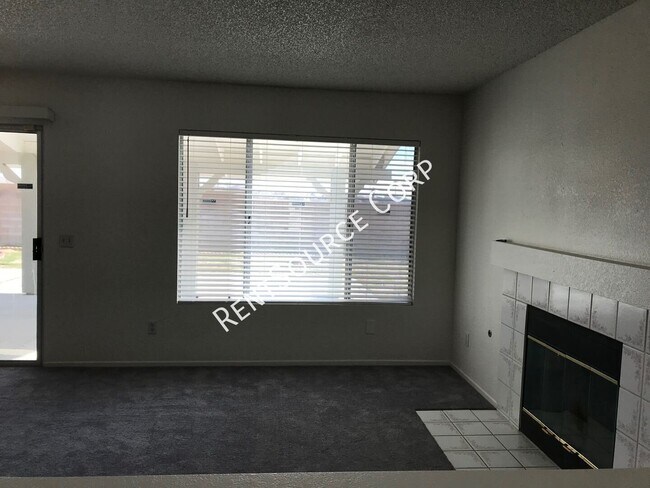 Building Photo - 3156 Discovery Way