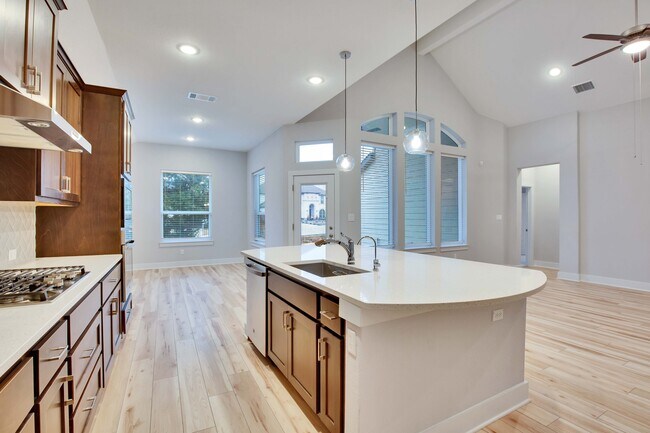 Building Photo - 48 Rancho Trail