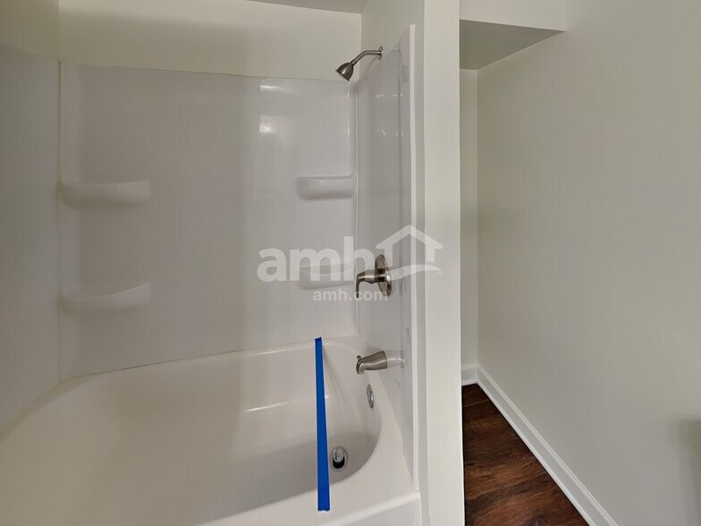 Building Photo - 337 Karst Cir