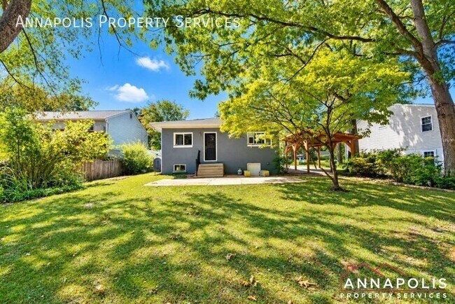 Building Photo - 1204 Breitwert Ave