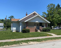 Building Photo - 3 BR 2 Bath House - 5 minutes from IU Bloo...