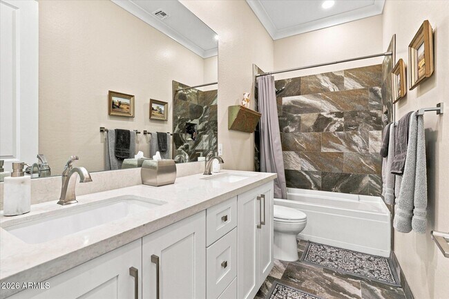 Building Photo - 1118 E Paseo Way