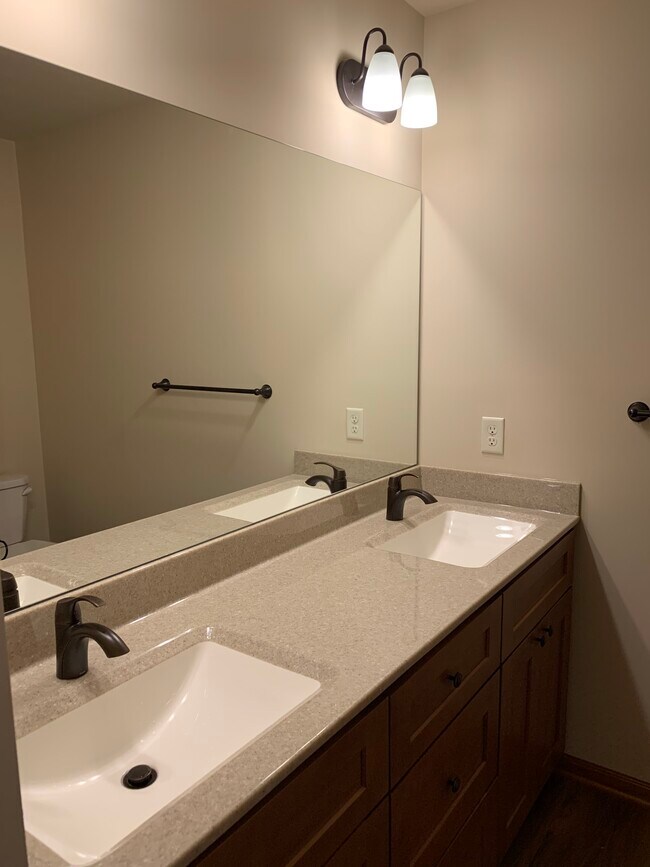 Building Photo - 9052 Tumbleweed Dr