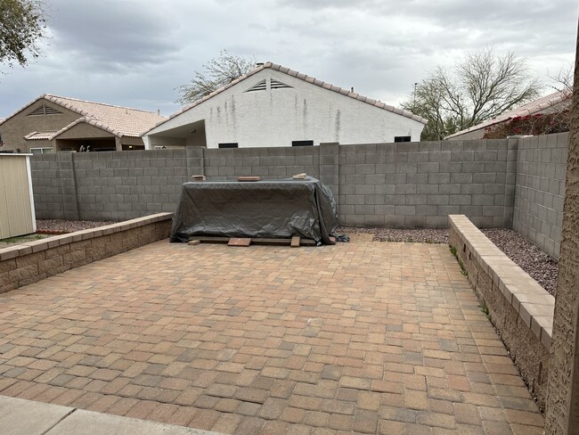 Backyard - 1091 W Saragosa St